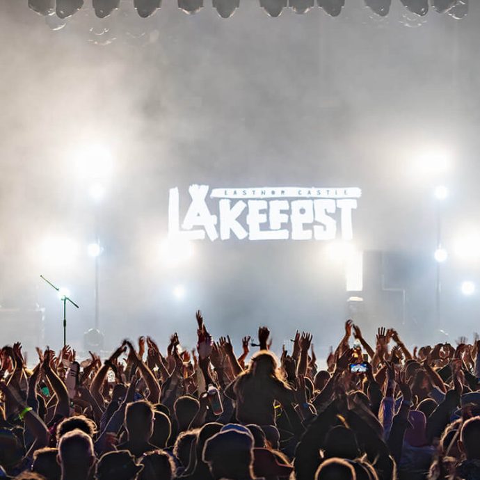 Reuben Lovett performing solo on the Cheshire Cat stage at Lakefest